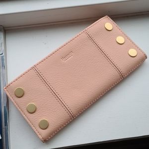 Hammitt Wallet 110 North; Color: Peondy